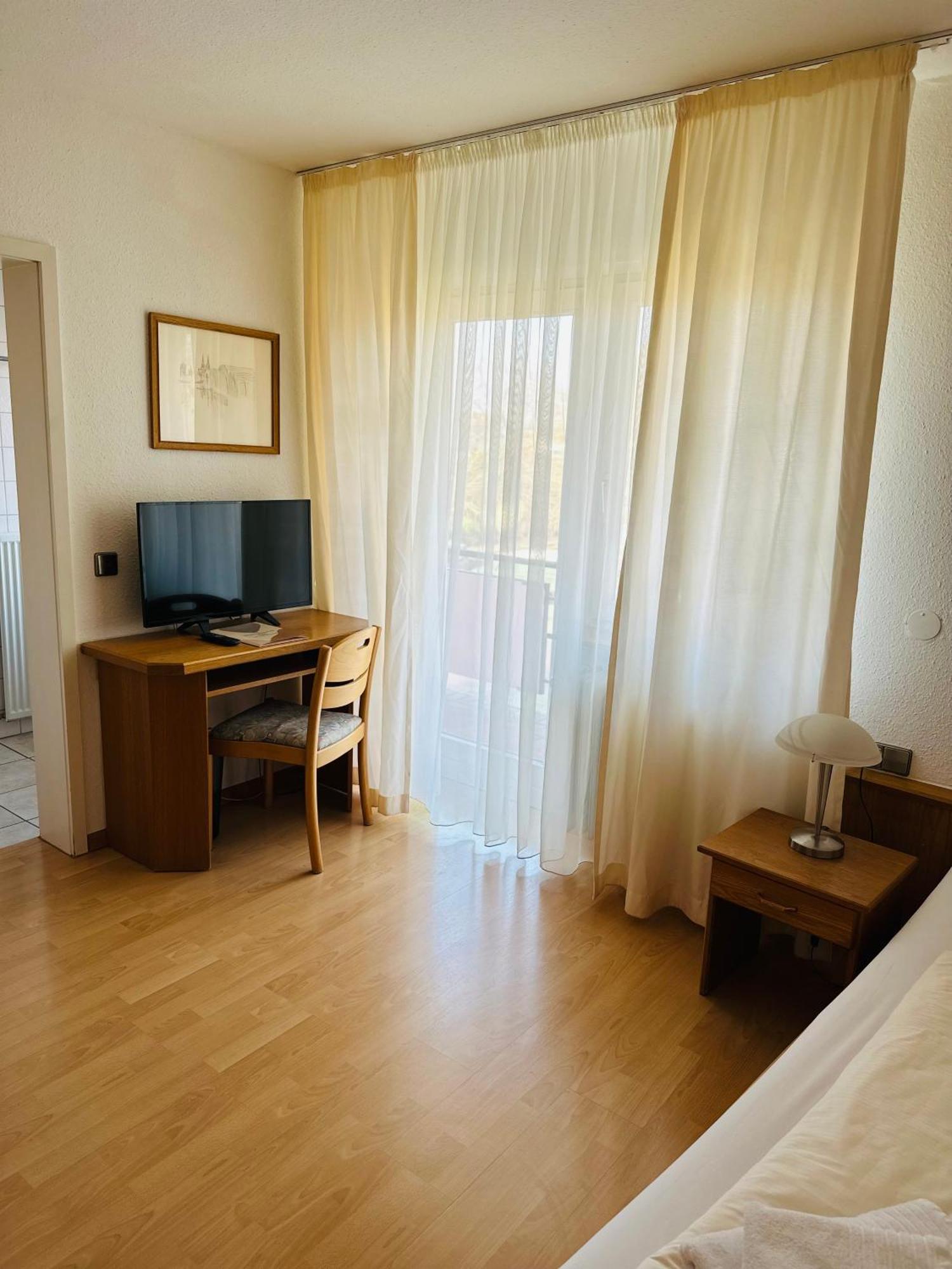 Hotel Hofmann Zur Muehle 바트크로찡엔 외부 사진
